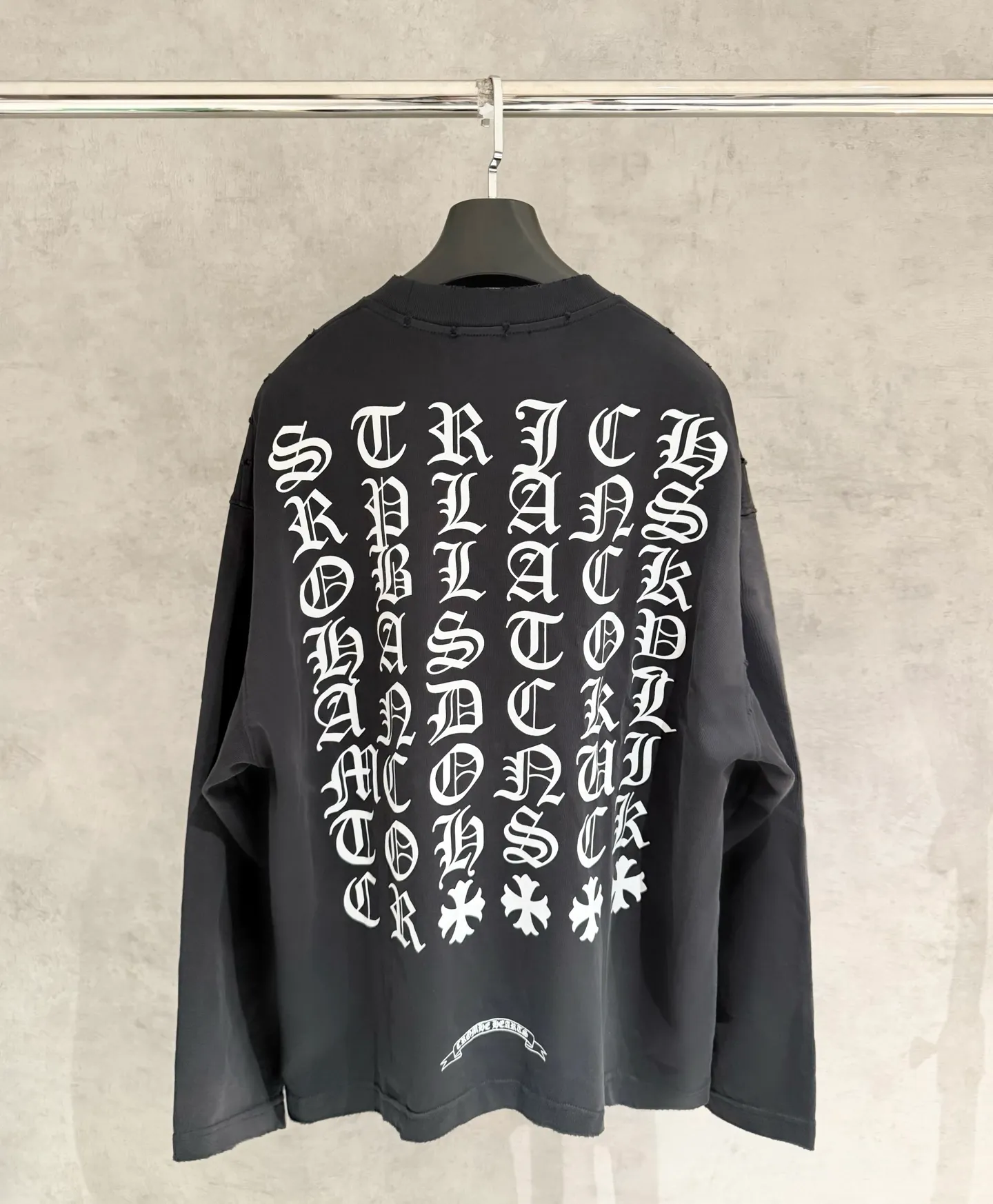 🅿️340 [Strict quality control] CH Croixin's new long-sleeved sweatshirt T-shirt. Heavy 340g double yarn fabric. Wash the whole garment twice. Frayed and torn on all four sides. Heavy fabric. The neckline is made of icy Solona. Loose fit. Deep, wide and stylish. No deformation or shrinkage. Color: 3 colors, black, white and gray. Size: M-2xl